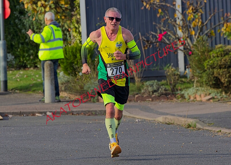 2025-11-09GM10KA00290A.JPG