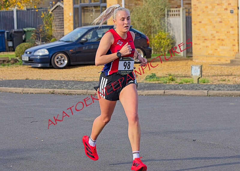 2025-11-09GM10KA00323A.JPG