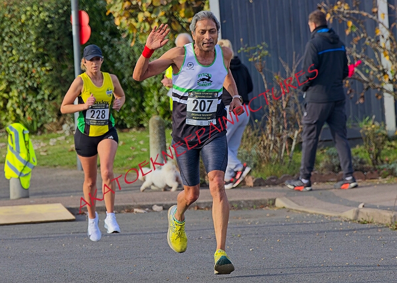 2025-11-09GM10KA00390A.JPG