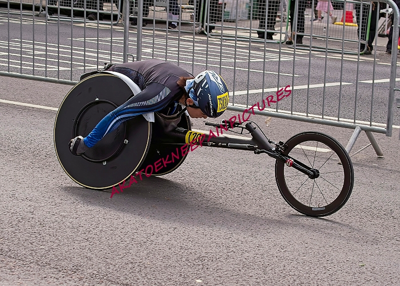 240421LONDONMARAA00152A.JPG