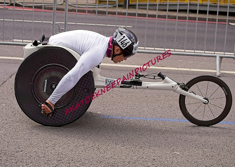 240421LONDONMARAA00158A.JPG