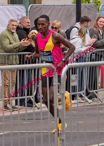 240421LONDONMARAA00236A.JPG