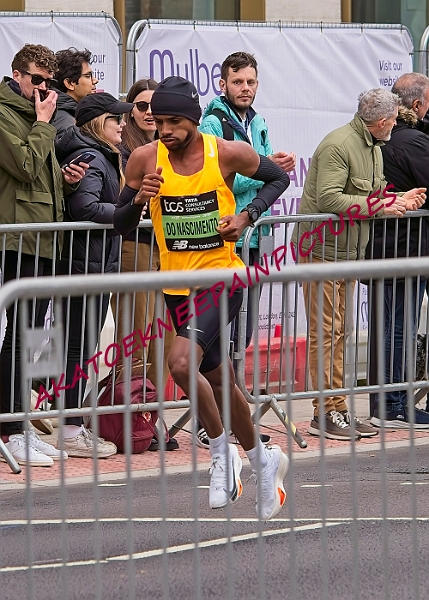 240421LONDONMARAA00242A.JPG
