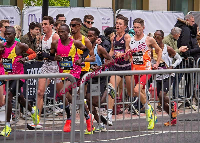 240421LONDONMARAA00258A.JPG