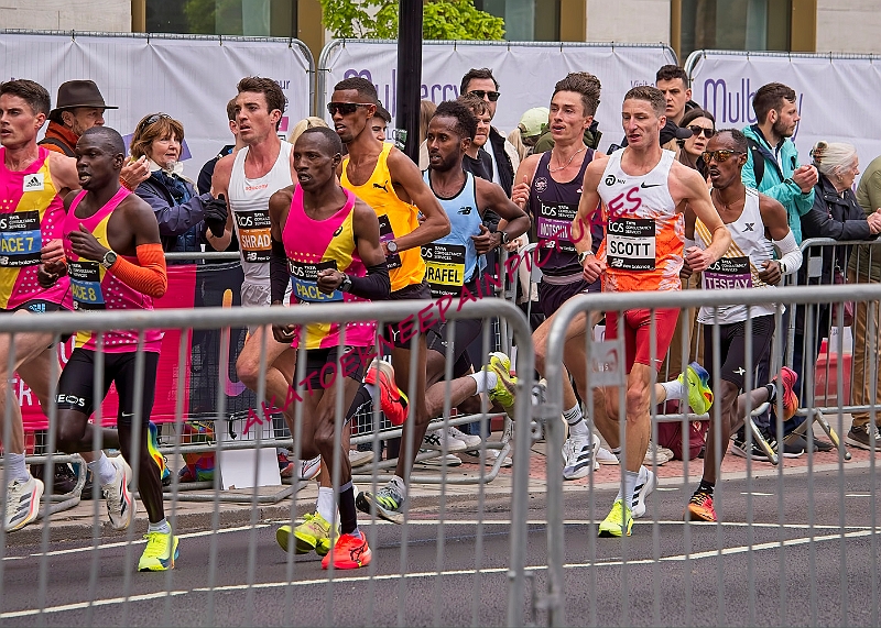 240421LONDONMARAA00261A.JPG