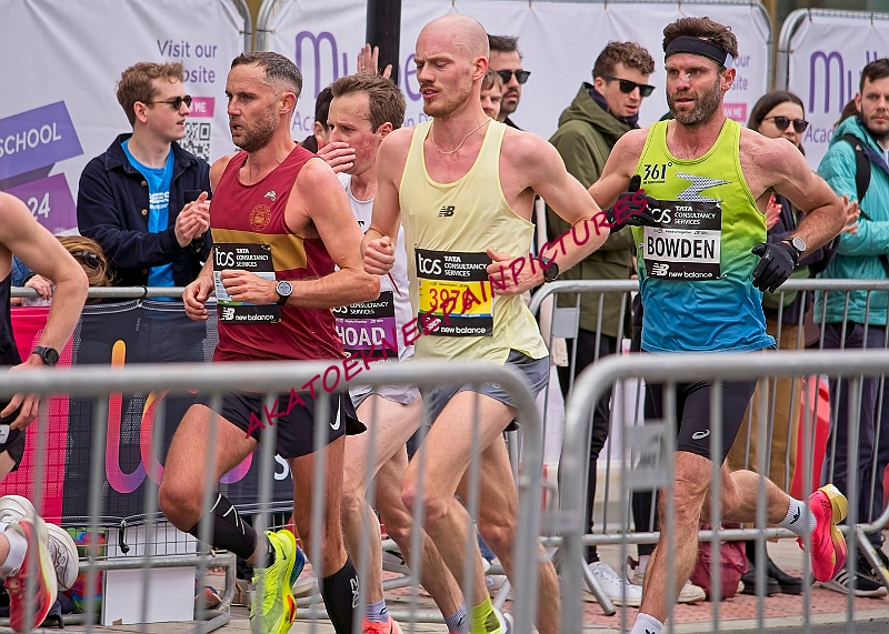 240421LONDONMARAA00311A.JPG