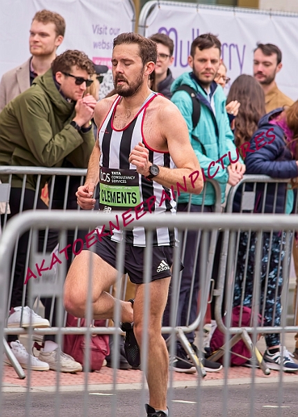 240421LONDONMARAA00332A.JPG