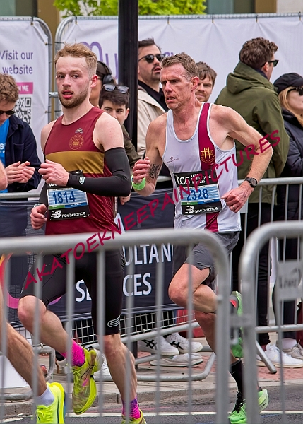 240421LONDONMARAA00372A.JPG