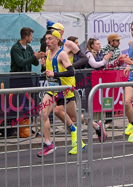 240421LONDONMARAA00406A.JPG