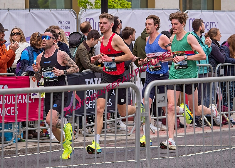 240421LONDONMARAA00421A.JPG