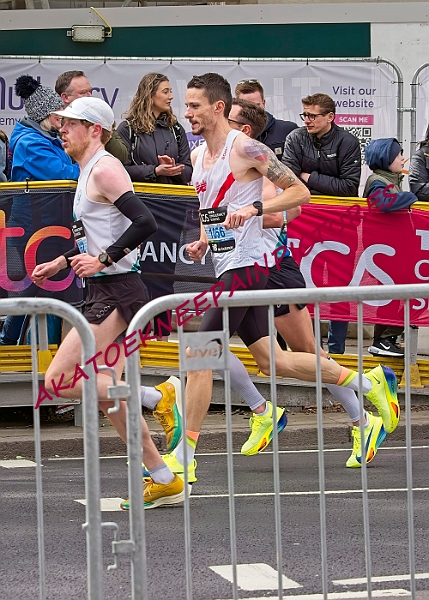 240421LONDONMARAA00464A.JPG