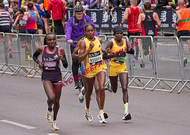 240421LONDONMARBB00046A.JPG