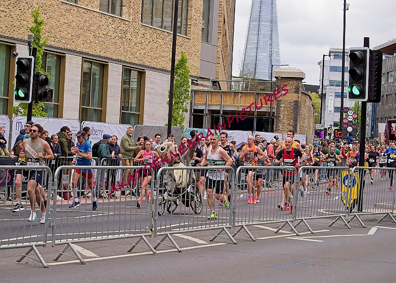 240421LONDONMARBB00146A.JPG
