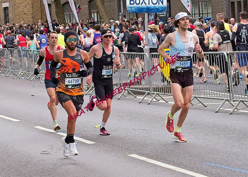 240421LONDONMARBB00303A.JPG
