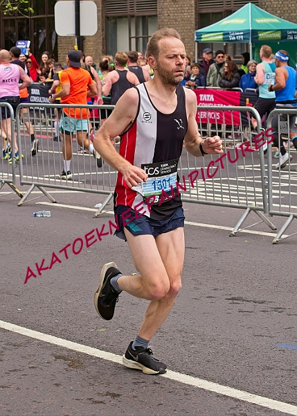 240421LONDONMARBB00376A.JPG
