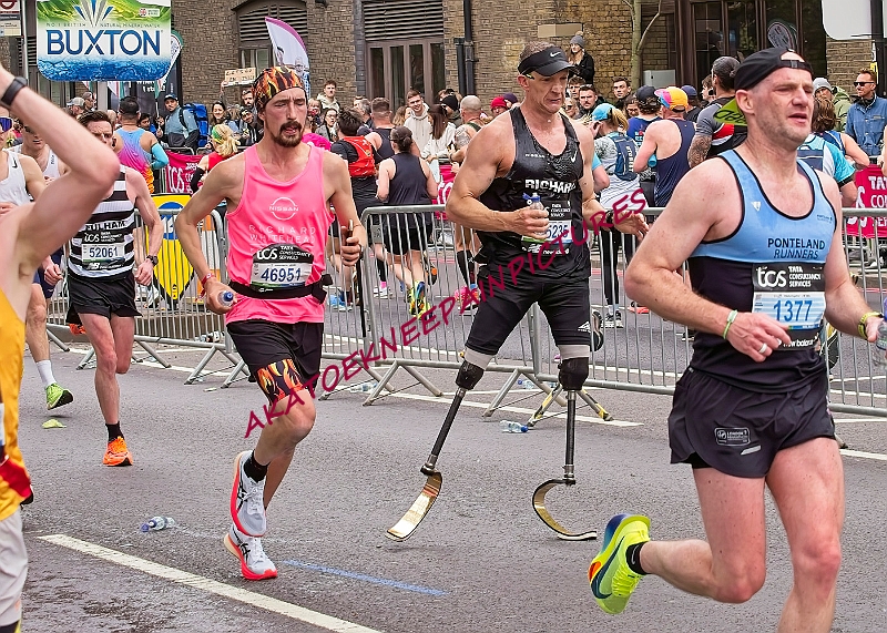 240421LONDONMARBB00415A.JPG