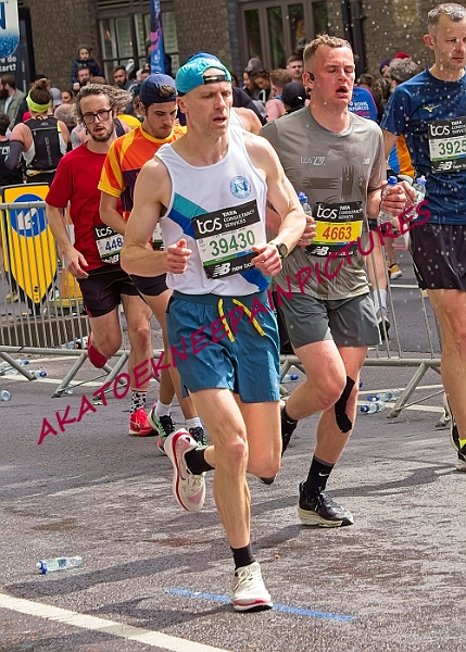 240421LONDONMARBB00559A.JPG