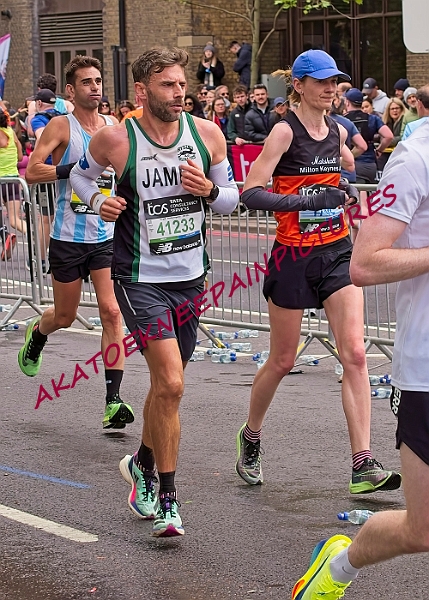 240421LONDONMARBB00572A.JPG