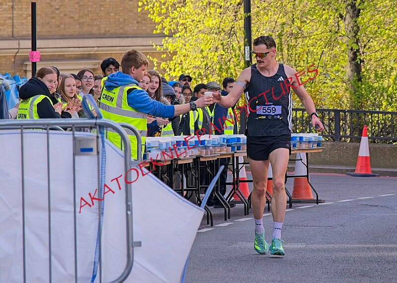 20260412 LONDLMHALF00005A.JPG