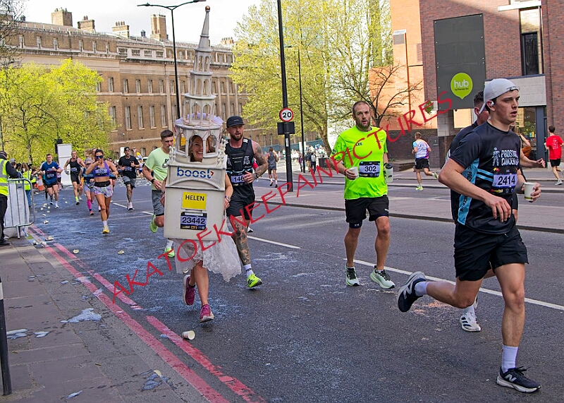 20260412 LONDLMHALF00076A.JPG