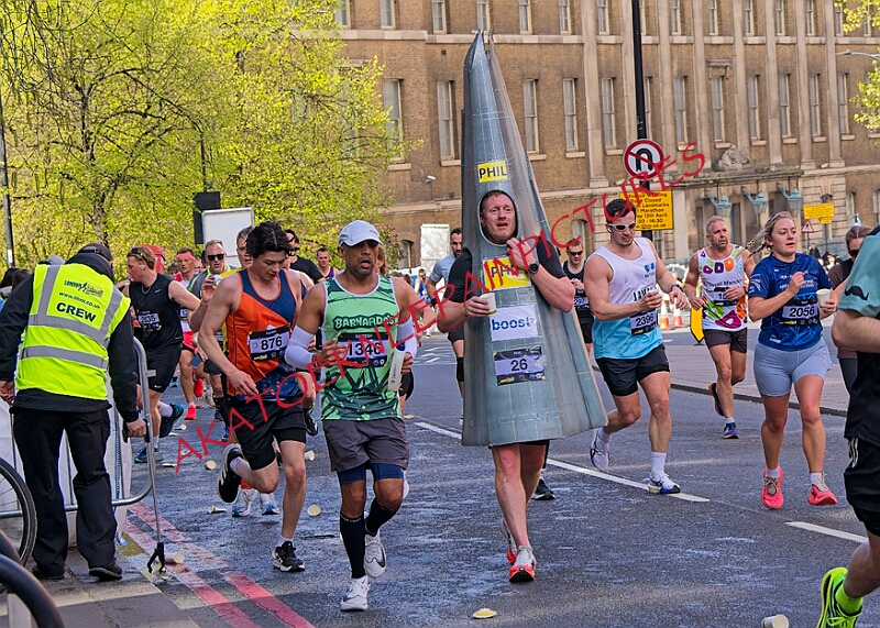 20260412 LONDLMHALF00080A.JPG