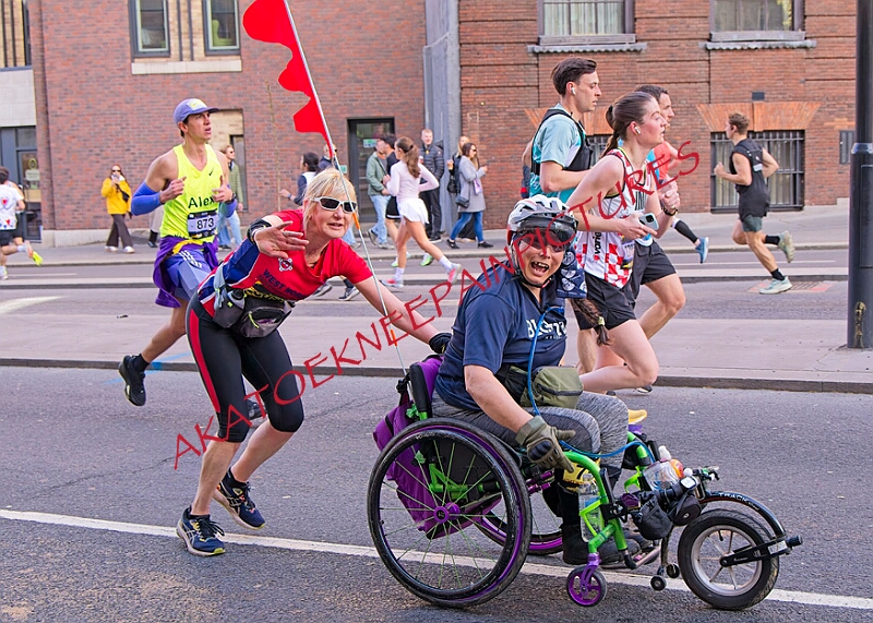 20260412 LONDLMHALF00103A.JPG