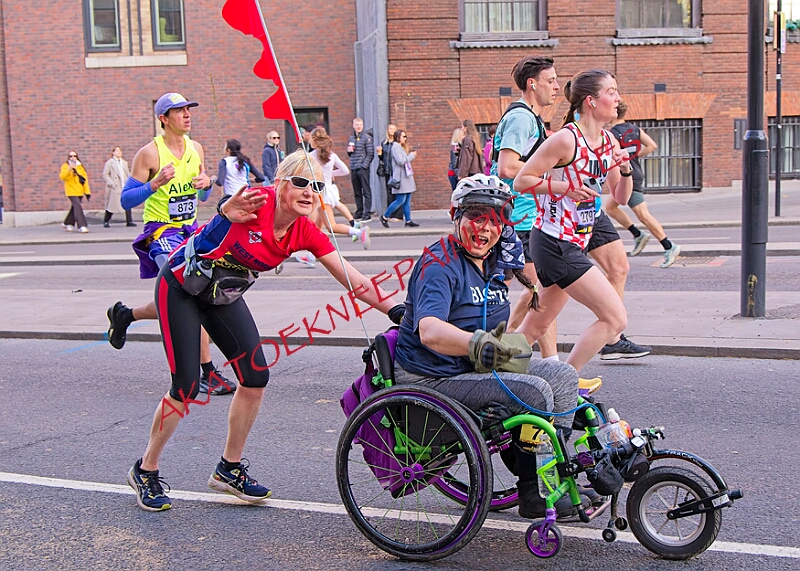 20260412 LONDLMHALF00104A.JPG
