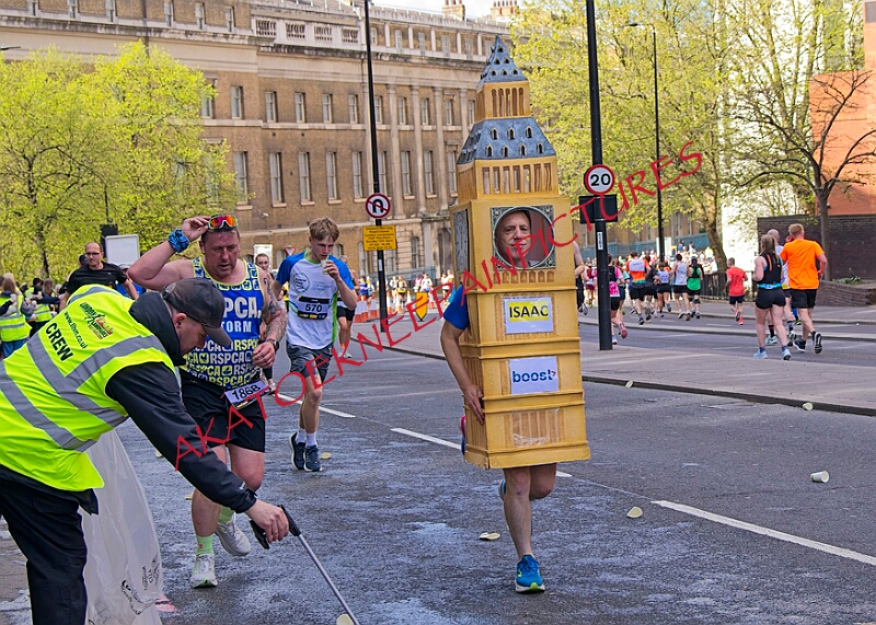 20260412 LONDLMHALF00133A.JPG
