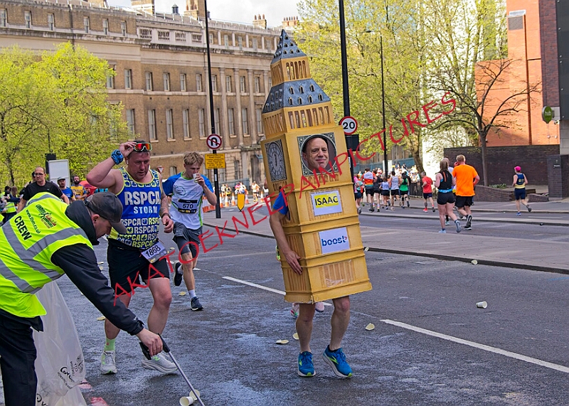 20260412 LONDLMHALF00135A.JPG