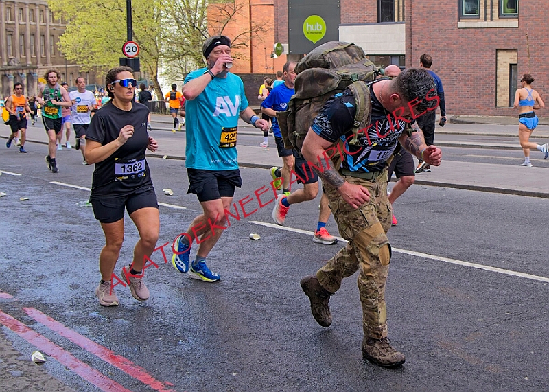 20260412 LONDLMHALF00144A.JPG