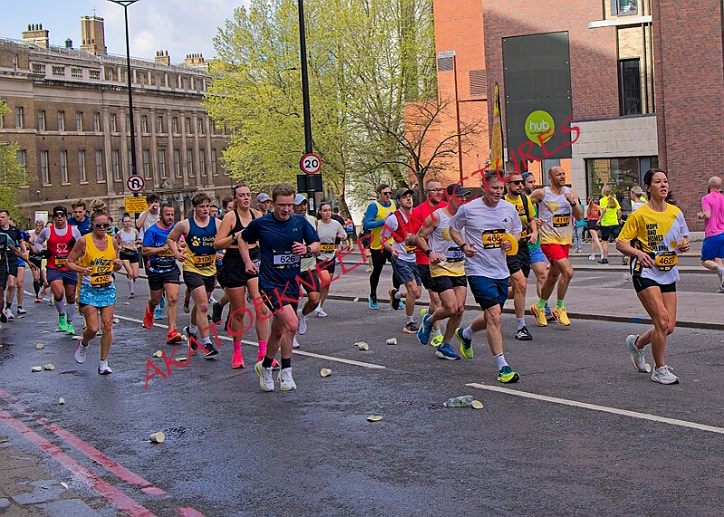 20260412 LONDLMHALF00151A.JPG