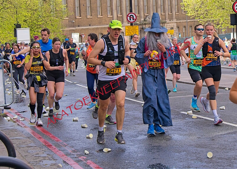 20260412 LONDLMHALF00153A.JPG
