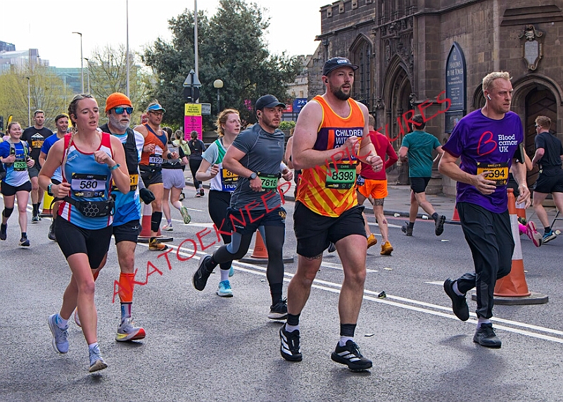 20260412 LONDLMHALF00243A.JPG