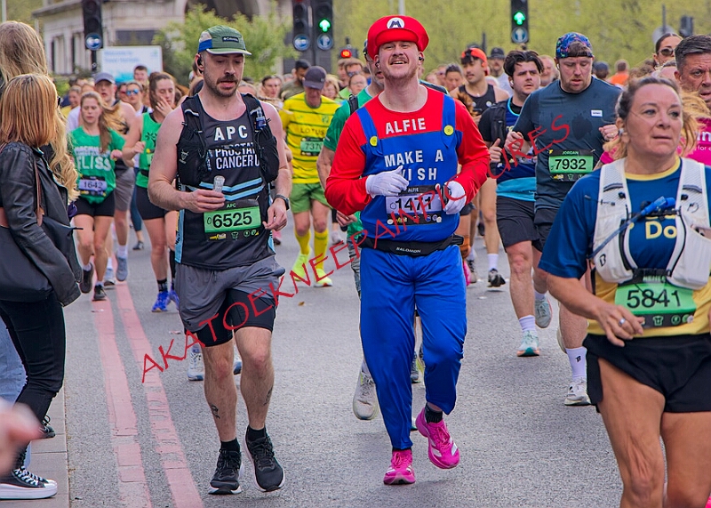 20260412 LONDLMHALF00255A.JPG