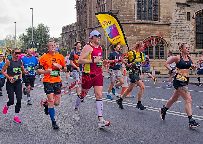 20260412 LONDLMHALF00261A.JPG