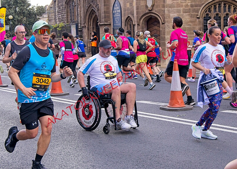 20260412 LONDLMHALF00265A.JPG