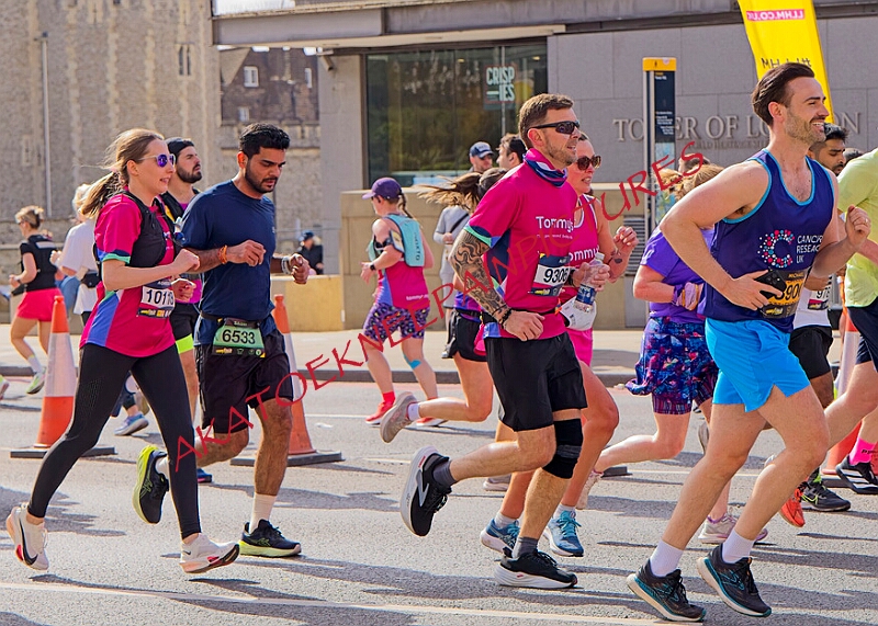 20260412 LONDLMHALF00303A.JPG