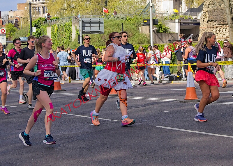 20260412 LONDLMHALF00325A.JPG