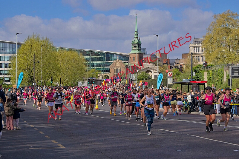 20260412 LONDLMHALF00342A.JPG