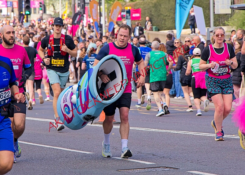 20260412 LONDLMHALF00372A.JPG