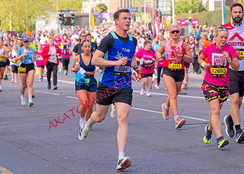 20260412 LONDLMHALF00431A.JPG