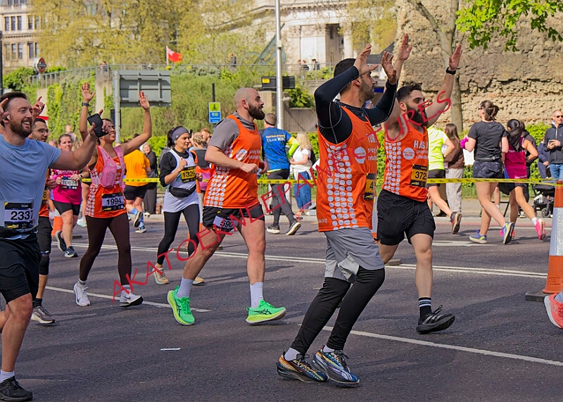20260412 LONDLMHALF00439A.JPG