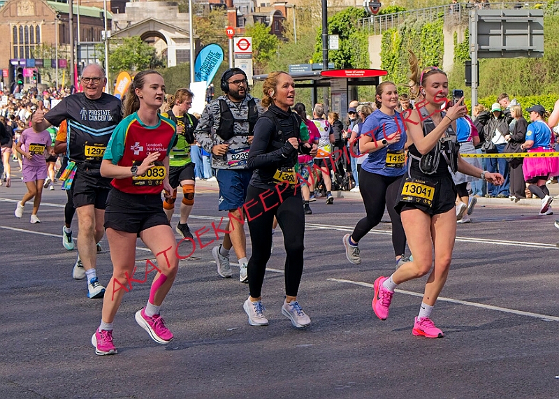 20260412 LONDLMHALF00447A.JPG