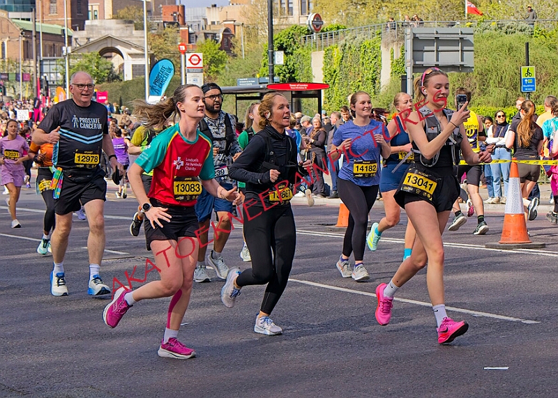 20260412 LONDLMHALF00449A.JPG
