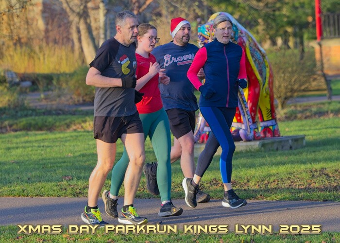 2025-12-25KLXMASPRUN00098A.JPG