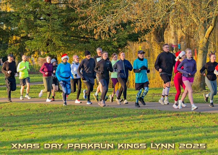 2025-12-25KLXMASPRUN00116A.JPG