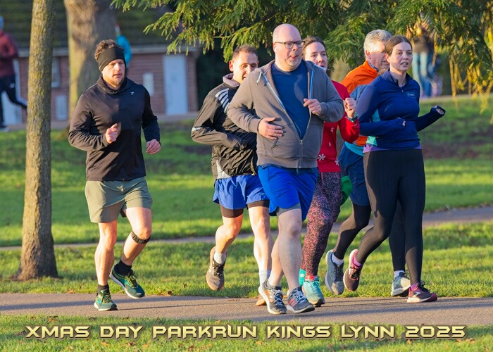 2025-12-25KLXMASPRUN00125A.JPG