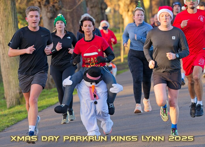 2025-12-25KLXMASPRUN00240A.JPG
