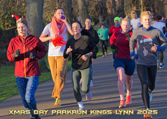 2025-12-25KLXMASPRUN00288A.JPG